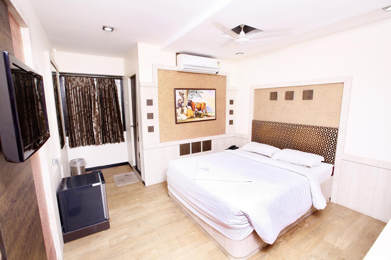 Hotel Vasantham Coimbatore Dış mekan fotoğraf