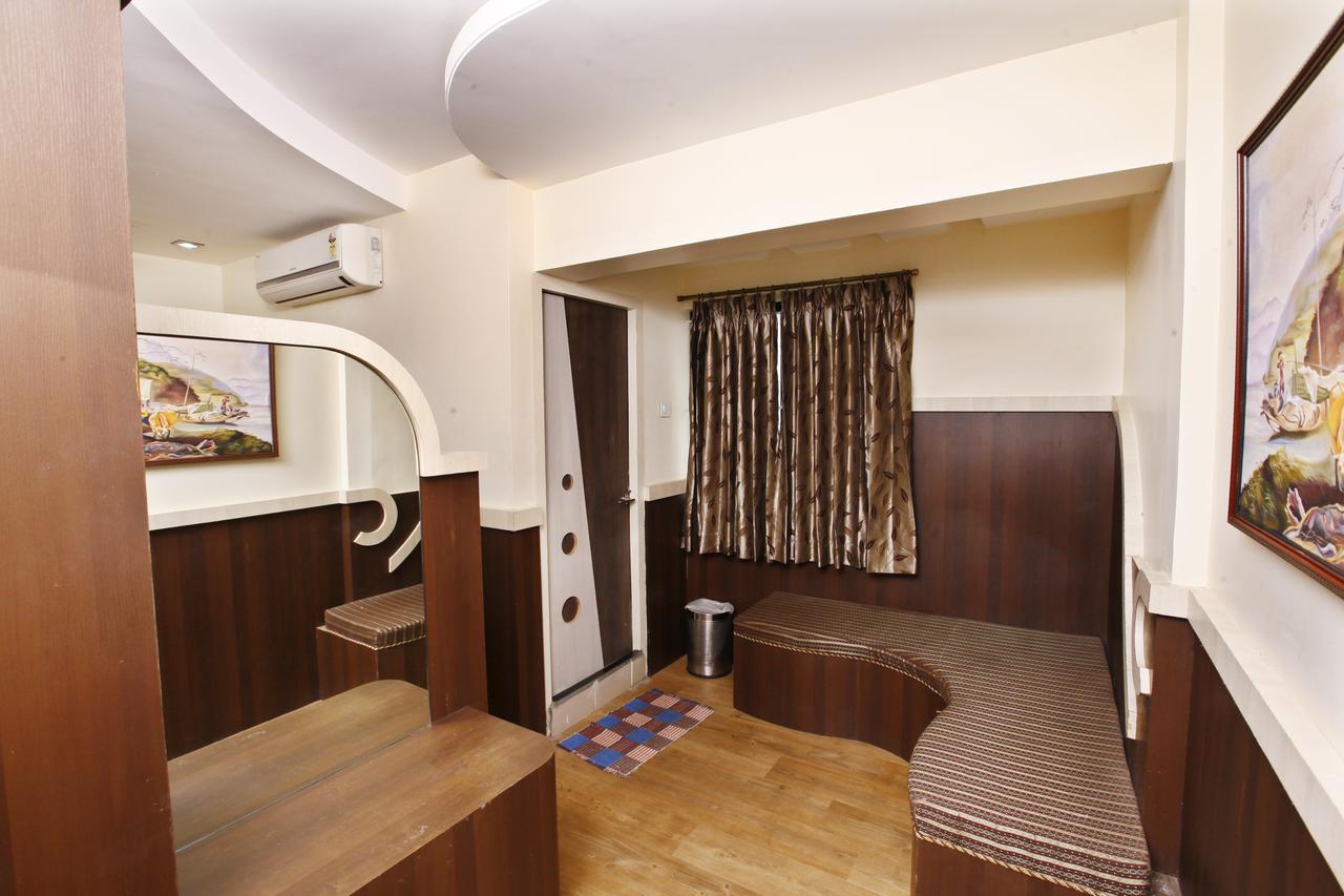Hotel Vasantham Coimbatore Dış mekan fotoğraf