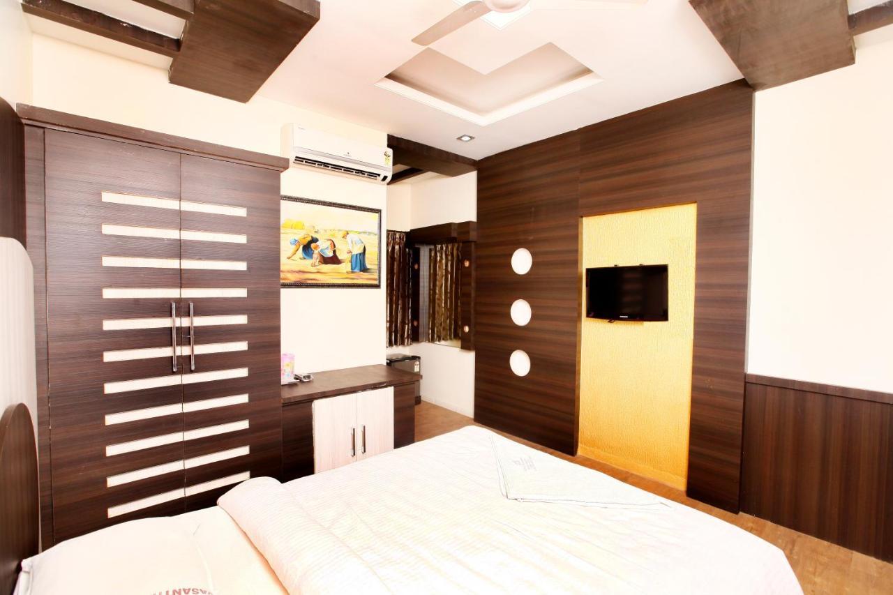 Hotel Vasantham Coimbatore Dış mekan fotoğraf