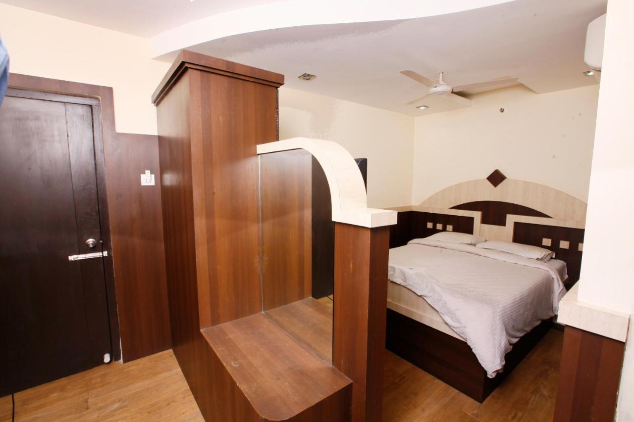 Hotel Vasantham Coimbatore Dış mekan fotoğraf